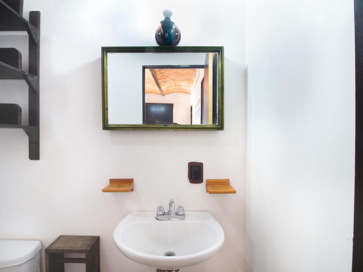 Hotel Cabanas Azul Tequilana Arandas エクステリア 写真